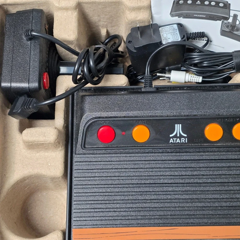 Atari Flashback 8 Console 105 Built In Games 40th Anniversary Black (FVS035296)